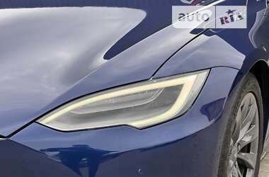 Лифтбек Tesla Model S 2020 в Мукачево