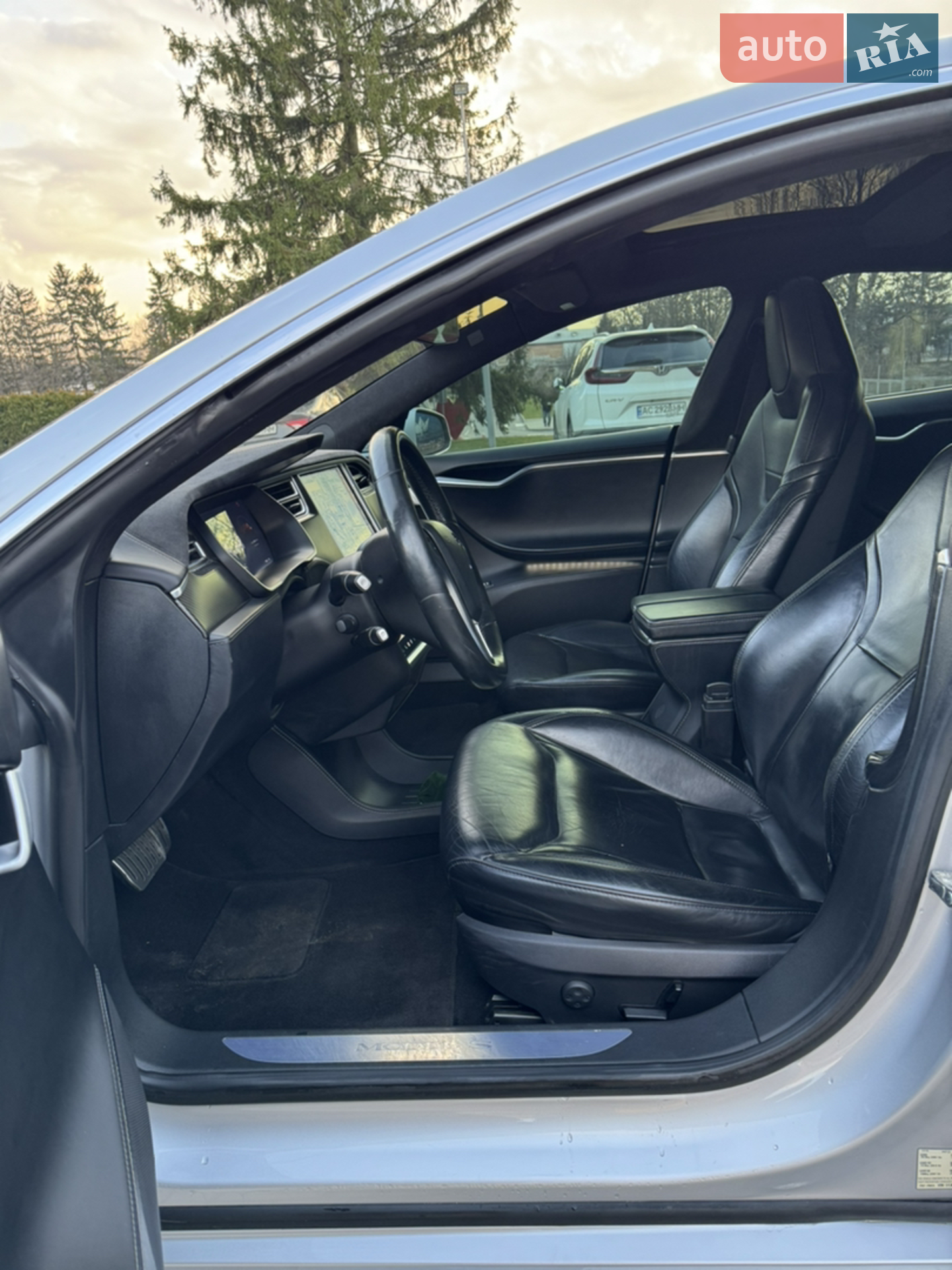 2015 Tesla Model S - мініатюра 12