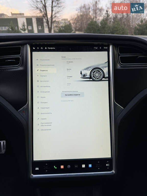 Лифтбек Tesla Model S 2015 в Луцке