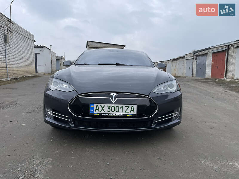 Лифтбек Tesla Model S 2014 в Харькове