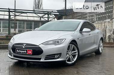 Ліфтбек Tesla Model S 2013 в Києві