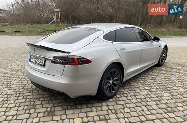 Лифтбек Tesla Model S 2017 в 
