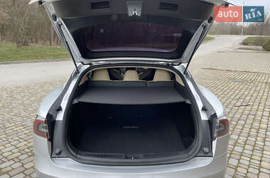 Лифтбек Tesla Model S 2017 в 