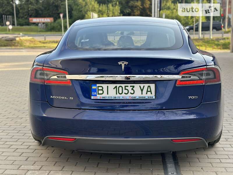 Ліфтбек Tesla Model S 2015 в Полтаві