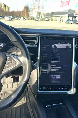 Лифтбек Tesla Model S 2018 в Киеве