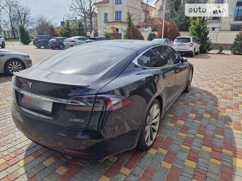 Лифтбек Tesla Model S 2017 в Одессе