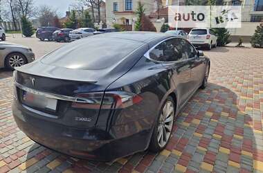 Лифтбек Tesla Model S 2017 в Одессе