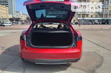 Ліфтбек Tesla Model S 2014 в Житомирі