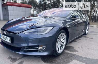 Лифтбек Tesla Model S 2017 в Черкассах
