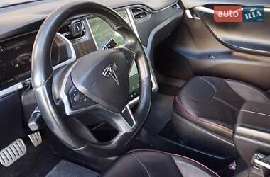 Лифтбек Tesla Model S 2013 в 