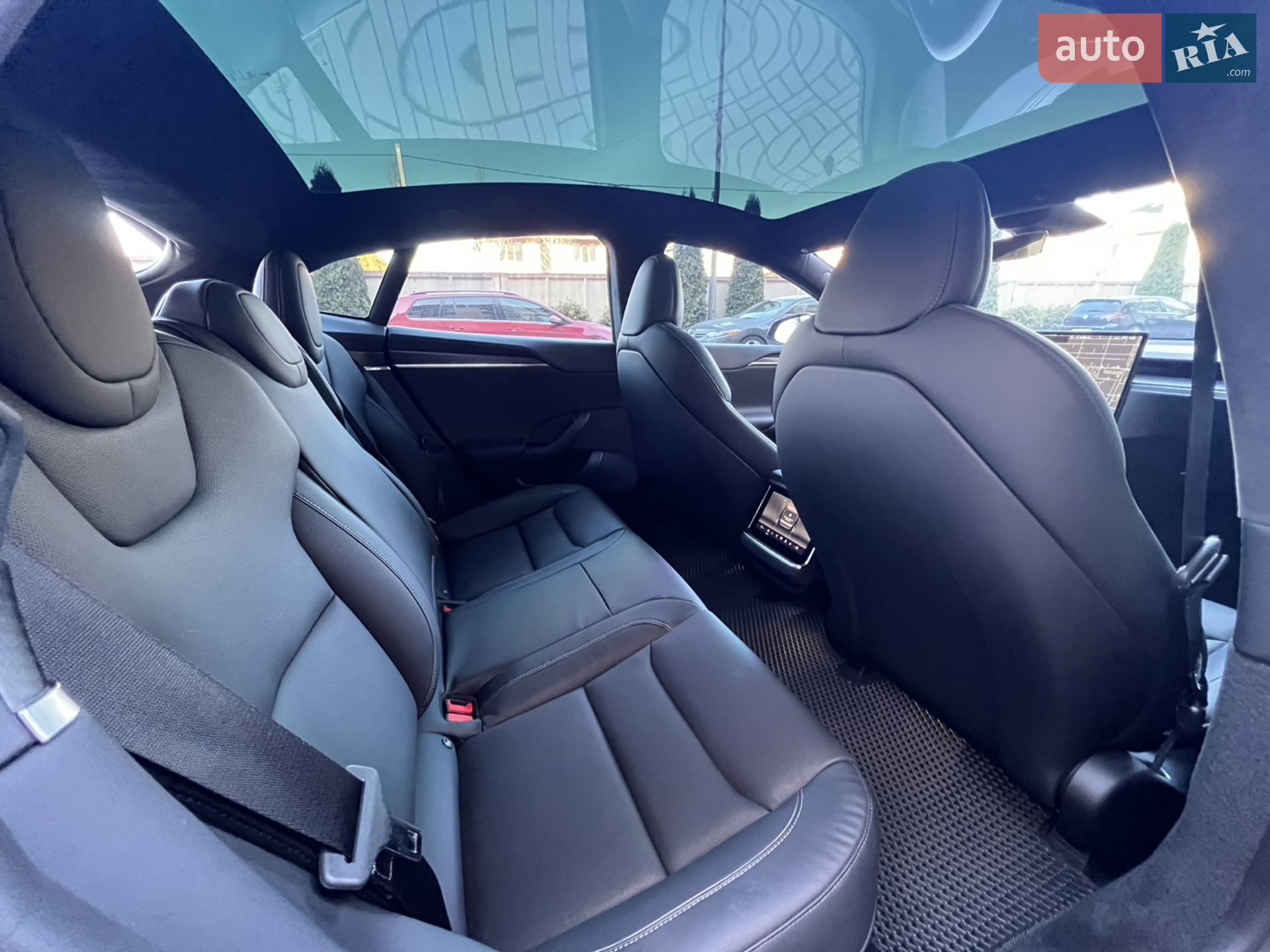 2021 Tesla Model S - мініатюра 12