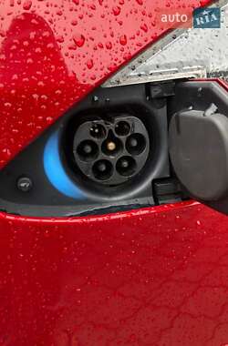 Лифтбек Tesla Model S 2017 в Любомле