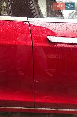 Лифтбек Tesla Model S 2017 в Любомле