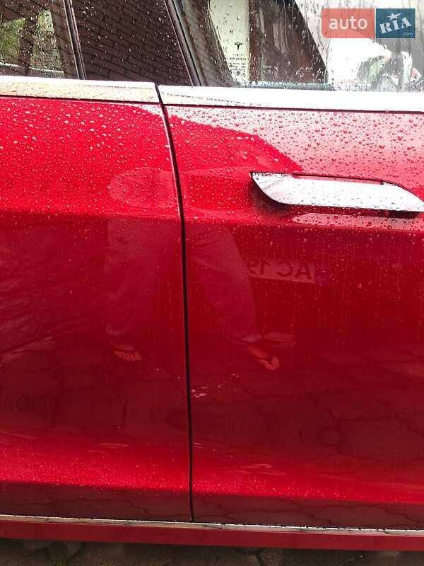 Лифтбек Tesla Model S 2017 в Тернополе