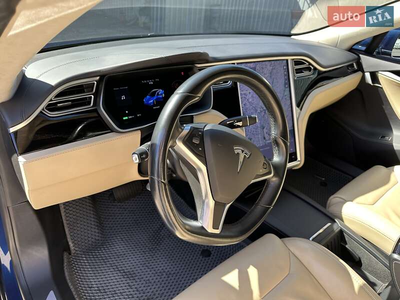Лифтбек Tesla Model S 2017 в Кропивницком фото 19 Лифтбек Tesla Model S 2017 в Кропивницком