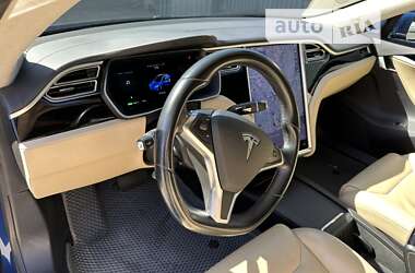 Лифтбек Tesla Model S 2017 в Кропивницком