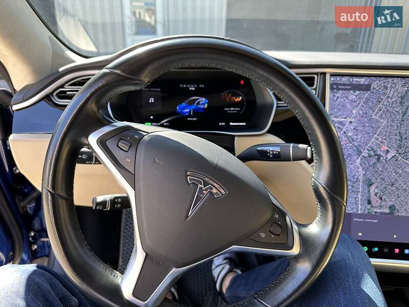 Лифтбек Tesla Model S 2017 в Кропивницком фото 21 Лифтбек Tesla Model S 2017 в Кропивницком