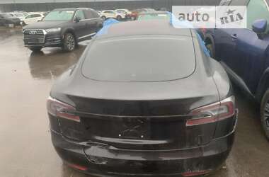 Лифтбек Tesla Model S 2017 в Нежине