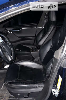 Лифтбек Tesla Model S 2014 в 