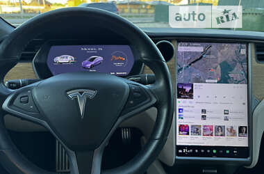 Лифтбек Tesla Model S 2020 в Виннице