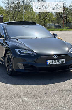 Ліфтбек Tesla Model S 2016 в Одесі