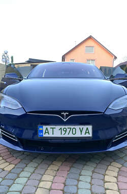 Лифтбек Tesla Model S 2019 в Косове