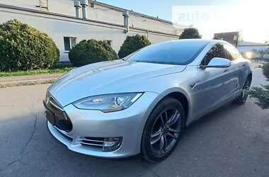 Лифтбек Tesla Model S 2013 в Кривом Роге