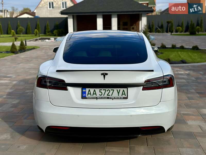 Ліфтбек Tesla Model S 2017 в Борисполі