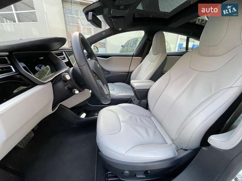 Лифтбек Tesla Model S 2015 в Одессе