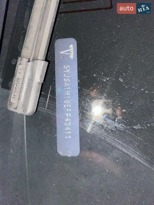 Лифтбек Tesla Model S 2014 в Киеве