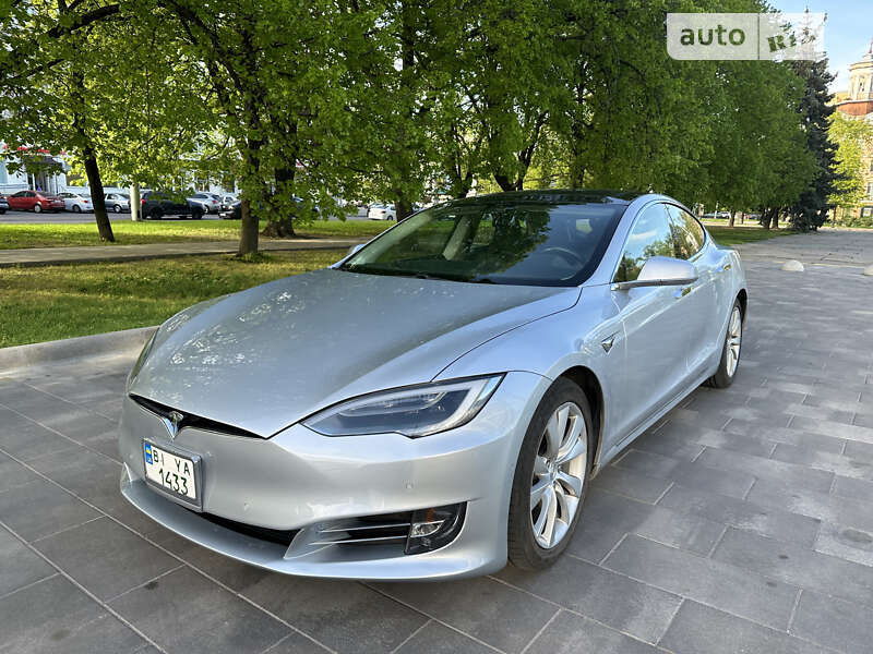Tesla Model S 2016