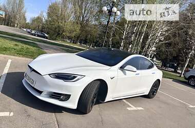 Хетчбек Tesla Model S 2016 в Кривому Розі