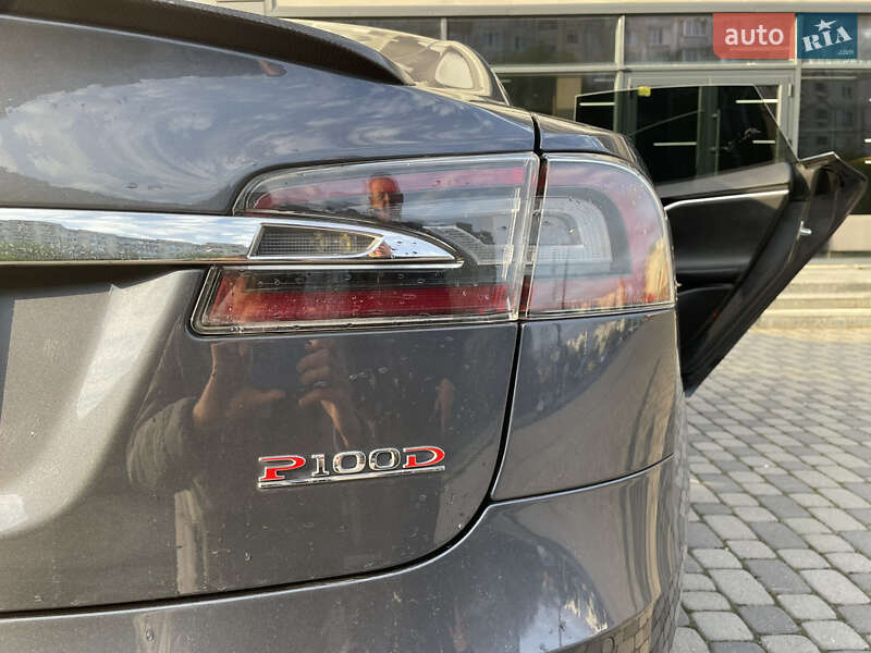 Лифтбек Tesla Model S 2017 в Хмельницком фото 15 Лифтбек Tesla Model S 2017 в Хмельницком