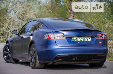 Лифтбек Tesla Model S 2021 в Днепре