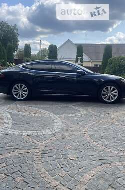 Лифтбек Tesla Model S 2014 в Коростышеве