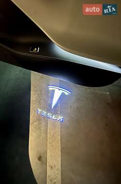 Ліфтбек Tesla Model S 2018 в Києві