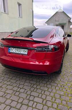 Ліфтбек Tesla Model S 2017 в Трускавці