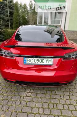 Ліфтбек Tesla Model S 2017 в 