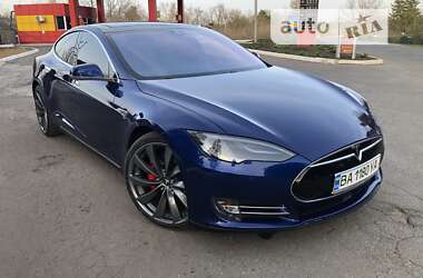 Лифтбек Tesla Model S 2016 в Одессе