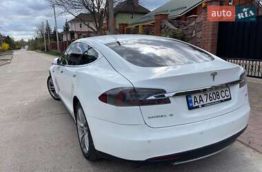 Лифтбек Tesla Model S 2014 в Киеве фото 3 Лифтбек Tesla Model S 2014 в Киеве