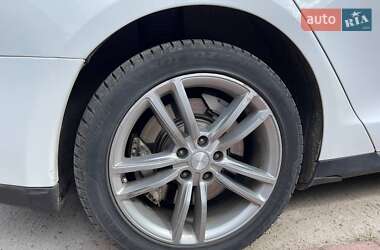 Лифтбек Tesla Model S 2014 в Киеве