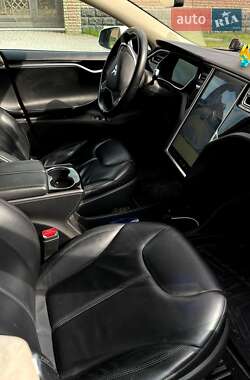 Лифтбек Tesla Model S 2014 в Киеве