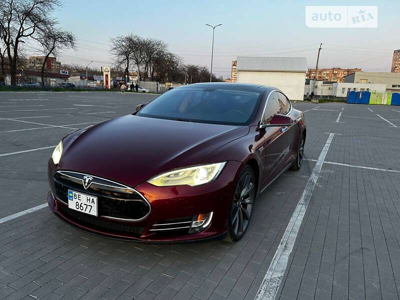 Лифтбек Tesla Model S 2012 в Николаеве