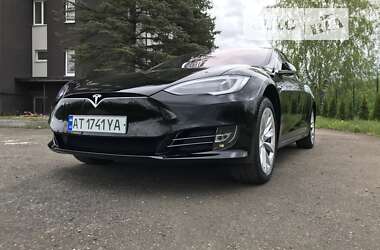 Ліфтбек Tesla Model S 2018 в Калуші