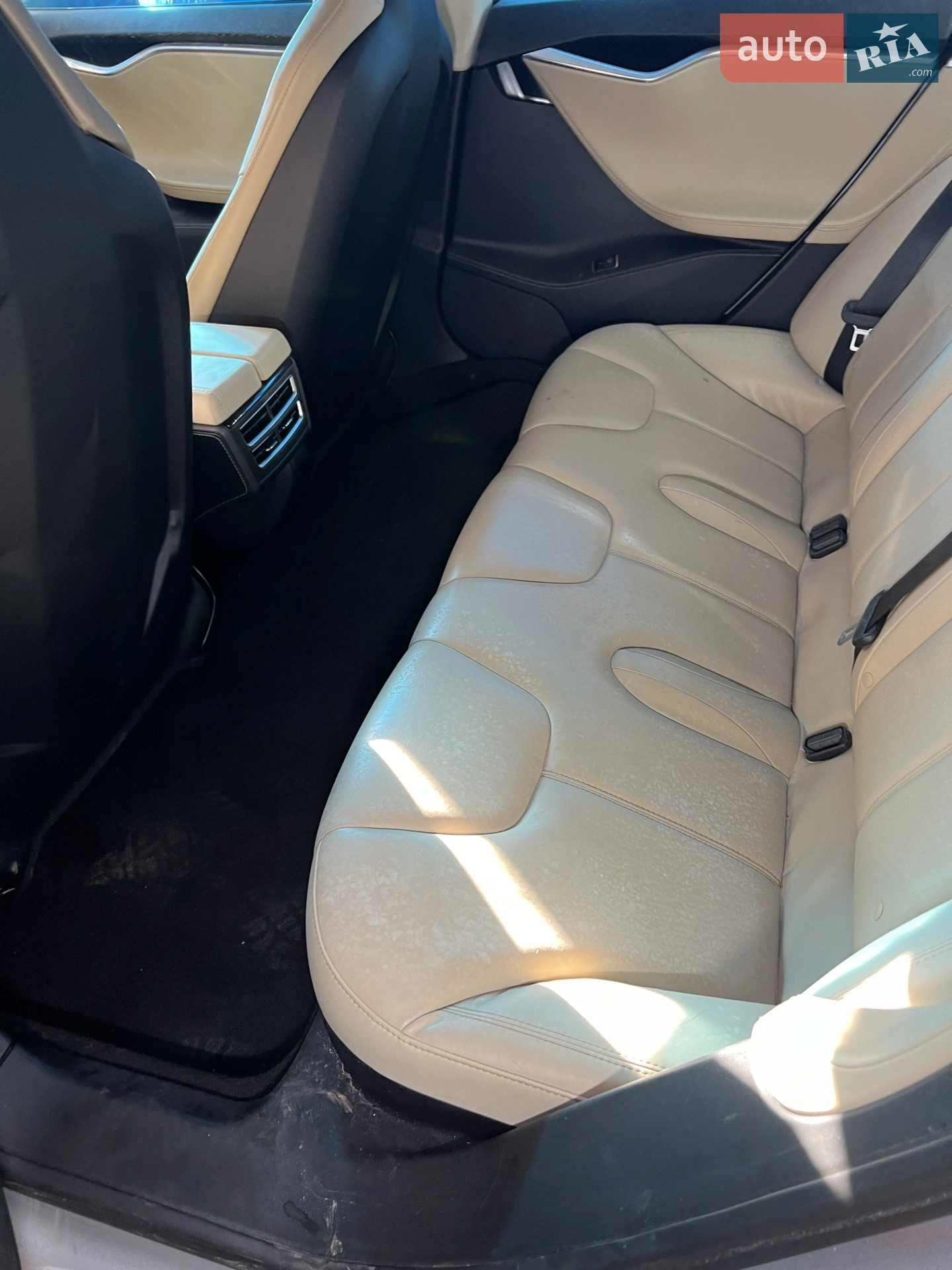 2014 Tesla Model S - мініатюра 19