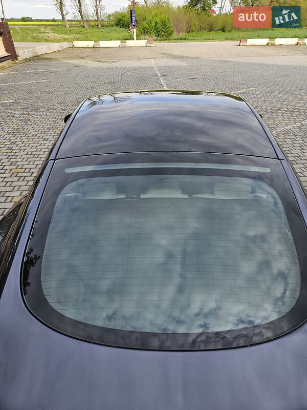Лифтбек Tesla Model S 2022 в Черновцах