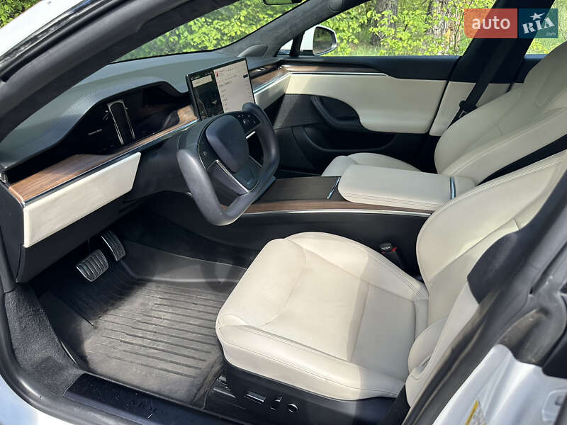 Лифтбек Tesla Model S 2021 в Киеве