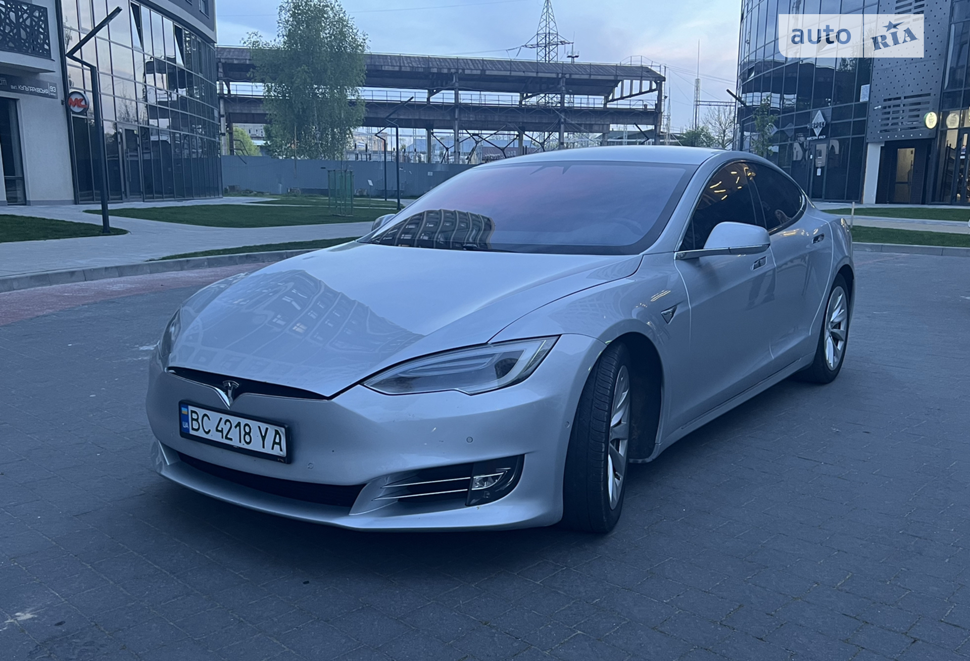 2016 Tesla Model S - мініатюра 17