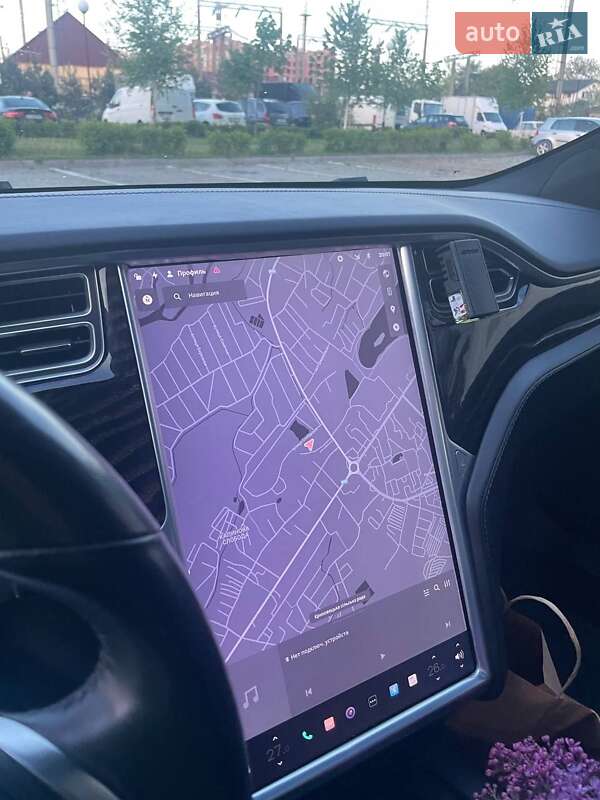 Ліфтбек Tesla Model S 2016 в Івано-Франківську