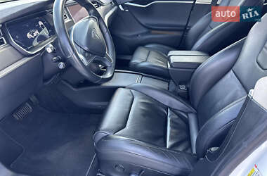 Лифтбек Tesla Model S 2017 в Житомире